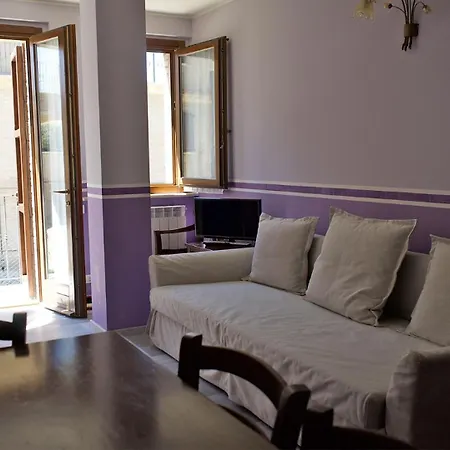 Il Castellano Vacanze Apartment *